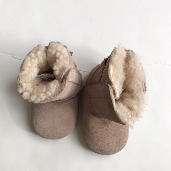 UGG Zayden Tassel suede boots VGUC size 2/3 toddler - Picture 3 of 9